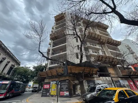 Venta Monserrat Dúplex con Balcón Full Amenities