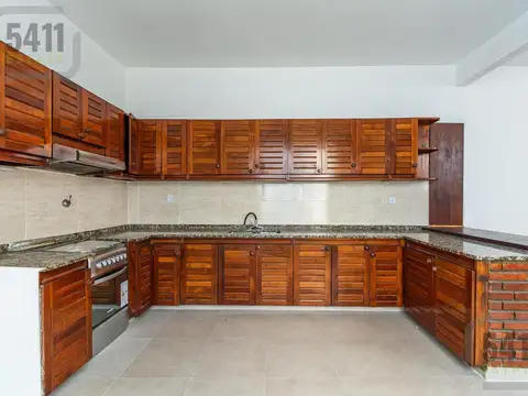 Depto Tipo Casa Monoambiente con 2 baños