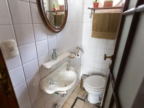 Depto Tipo Casa 4 ambientes con 3 baños