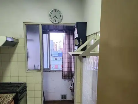 LOCAL CON PH DE 3 AMBIENTES