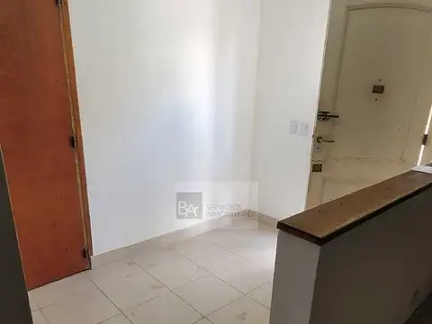 Depto Tipo Casa en Alquiler en Villa Lynch, $ 550.000