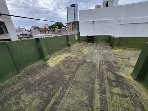 Sarmiento 2000, Piso pb