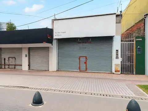 Local y deptos en venta Grand Bourg