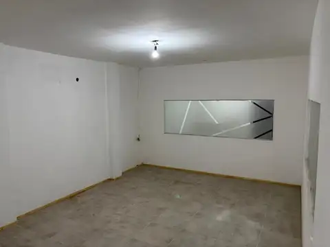 Local en Venta en Pilar Centro, USD 130.000