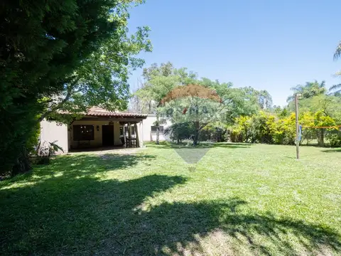 Casa en Venta con 1 cochera