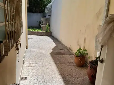 Depto Tipo Casa en Venta en Ramos Mejia, USD 105.000