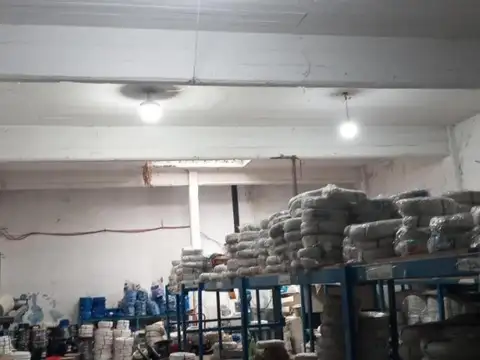 Galpon en Venta en Ciudadela, USD 300.000