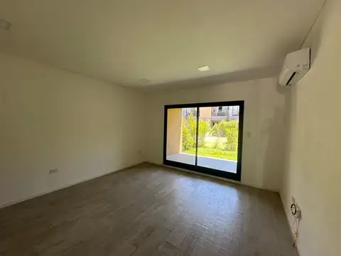 Departamento en Alquiler en La cañada de Pilar, USD 550