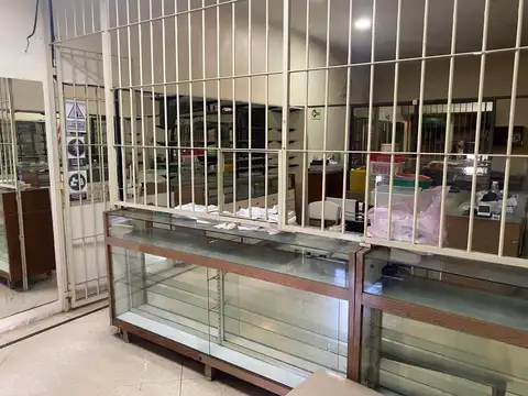 Local en Venta en Colegiales, USD 210.000