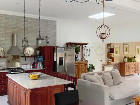 Casa en Venta en Coronel Brandsen, USD 194.000