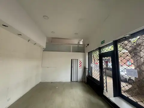 Local en Alquiler 50 años