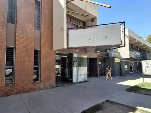 Vendo locales comerciales y departamentos en rodeo de la cruz, guaymallén