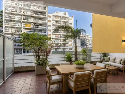 Departamento de 4 ambientes con cochera, baulera, patio/balcon terraza en Villa Urquiza