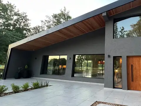 Casa en Alquiler Temporal de 4 dormitorios