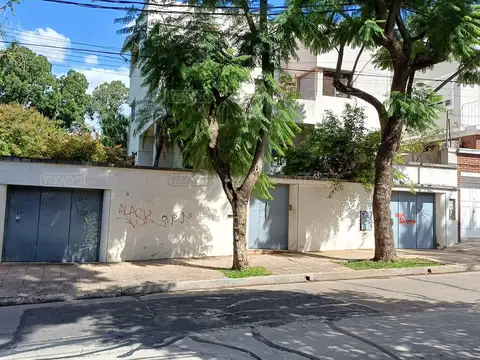 Casa en Venta en Vicente Lopez Vias / Maipu, USD 745.000