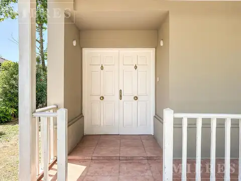 Casa en Venta al Este