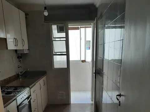 Departamento en Alquiler en Parque Rivadavia, $ 650.000