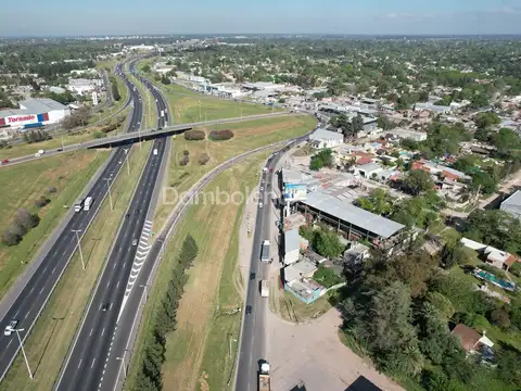 Colectora Norte Acceso Oeste km31 100