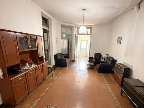 Casa en Venta - 2 Dormitorios 1 Baño - 200mts - Tandil
