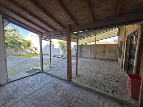 Local en Alquiler en Berazategui, $ 1.500.000