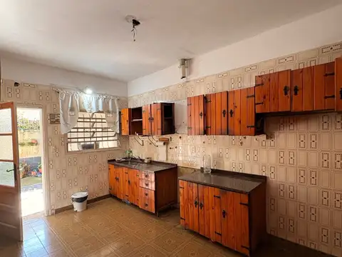 Casa en Venta en Olivos, USD 195.000