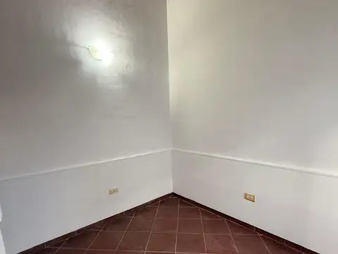 Depto Tipo Casa en Alquiler en Las Avenidas, $ 460.000