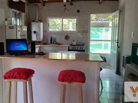 Casa en venta - 3 Dormitorios 2 Baños - Cochera - 960Mts2 - General Arenales