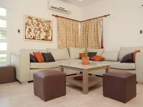 VENTA CASA QUINTA SANTA ROSA DE CALCHINES