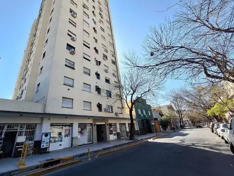 VENTA DEPARTAMENTO 3 AMBIENTES PATIO ALMAGRO
