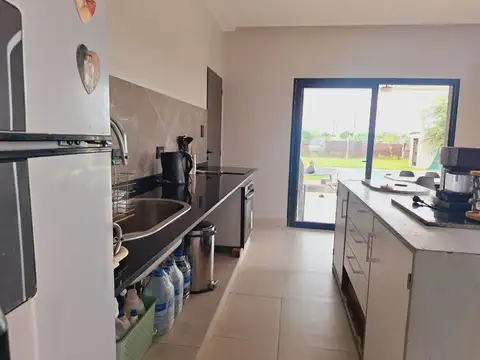 VENTA CASA 3 DORMITORIOS ZANJÓN