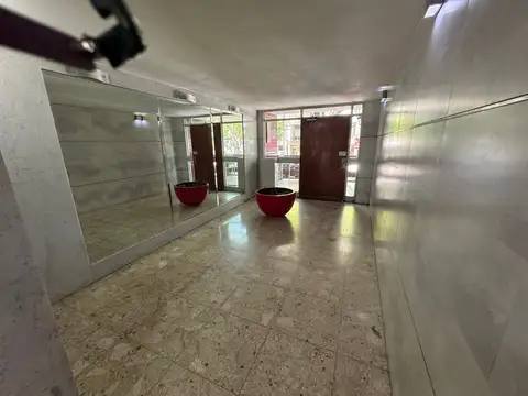 Rivadavia 100, Piso 13