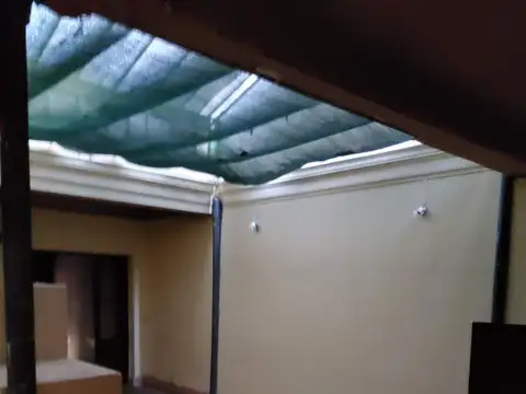 Casa ambientes ambientes con 2 baños