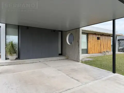 Casa en Alquiler de 3 dormitorios