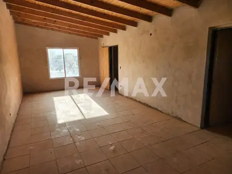 Casa en Alquiler con 1 cochera