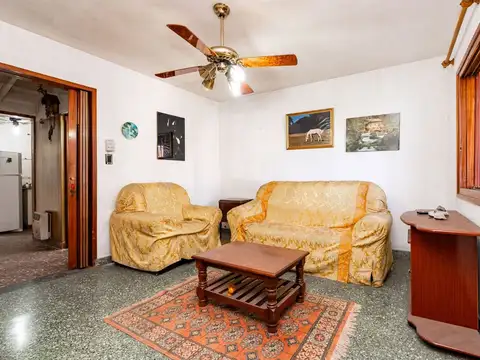 VENTA CASA PARQUE QUINCHO COCHERA SAN JUSTO