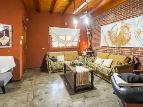 CASA EN VENTA GONNET