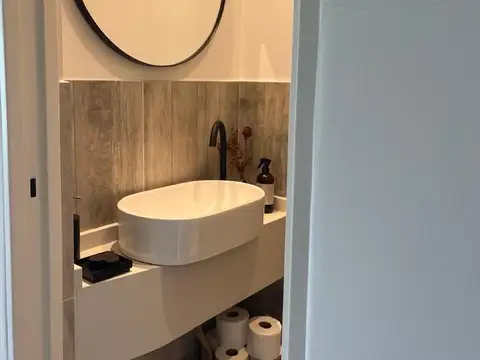 Casa en Venta en La Legua, USD 360.000