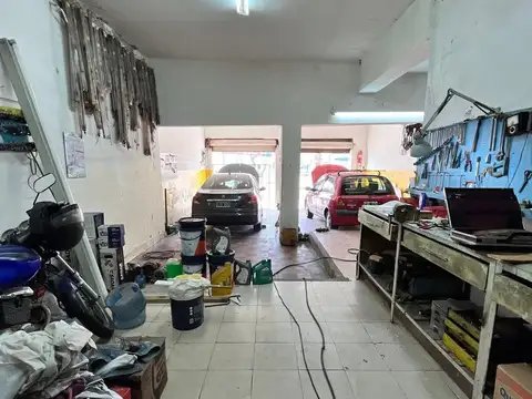 Monseñor M. de Andrea 100