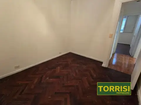Juan Domingo Perón 1400 , Piso PB