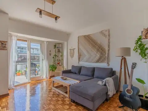 Venta - Dos ambientes con balcón Aterrazado y Baulera - Recoleta / Palermo