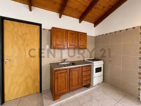 Calle 12 entre 421 y 422 , Piso 0