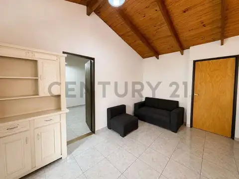 CASA EN VENTA EN VILLA ELISA DE DOS DORMITORIOS Y PARQUE