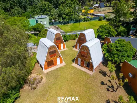 Venta complejo de 8 cabañas con pileta Pehuen Co