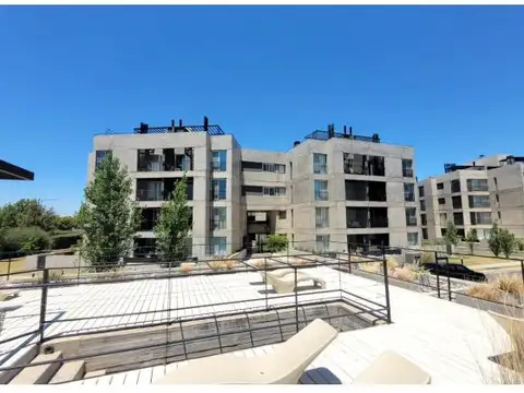 Almafuerte & Av. Bernardo Houssay , Piso 2