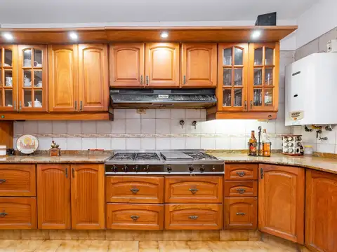Depto Tipo Casa en Venta de 6 ambientes