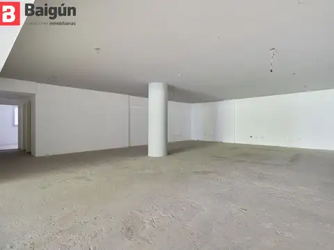 EDIFICIO DE OFICINAS EN EXCELENTE UBICACION