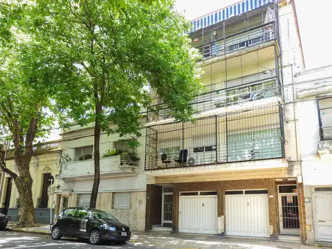 VENTA PH COLEGIALES 4 ambientes con patio