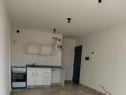 Departamento en Alquiler en Moron Sur, $ 450.000