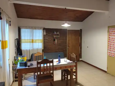 VENTA CASA SEXTA SECCION CERCANIAS PARQUE CENTRAL
