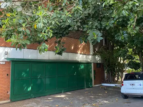 Agustin Alvarez  al 700